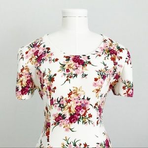 Vintage 90’s Botanical Lace-Up Dress in White | Size S